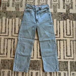 Levi’s Light Wash Ribcage Straight Ankle Jeans